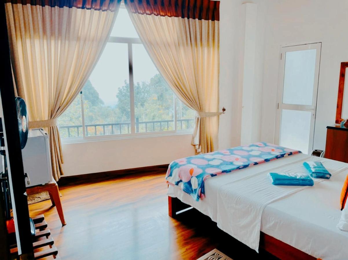 Poomaz Peace Palace 埃拉 外观 照片
